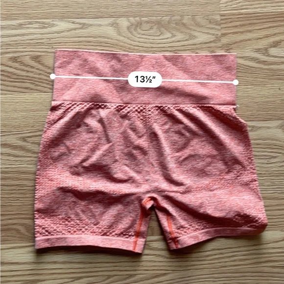 Gymshark vital seamless shorts orange/coral color - Picture 5 of 6